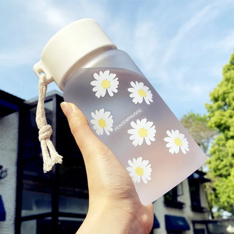 Small Daisy Plastic Bottle